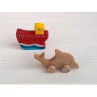 Drvena igračka - životinja na kotačima - Delfin