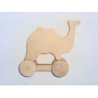 Drvena igračka -  životinja na kotačima - Deva