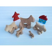 Drvena igračka - životinja na kotačima - Pas
