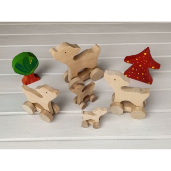 Drvena igračka - životinja na kotačima - Srna